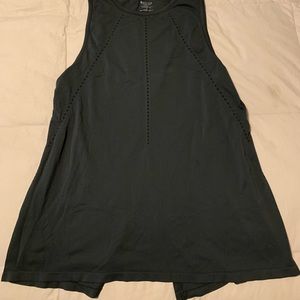 Athleta tie back top in dark green